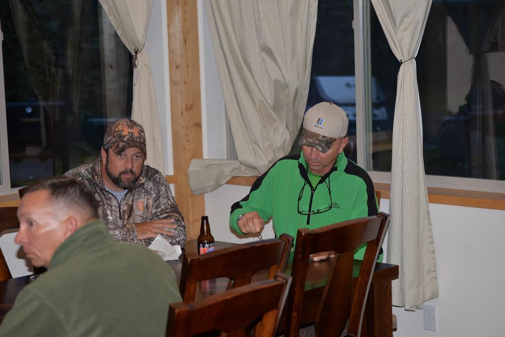 Salmon Catcher Lodge Кенай Екстер'єр фото